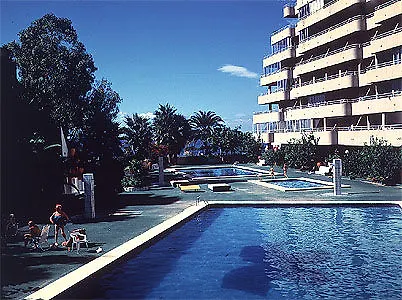 Aguamarina Apts 酒店 5*